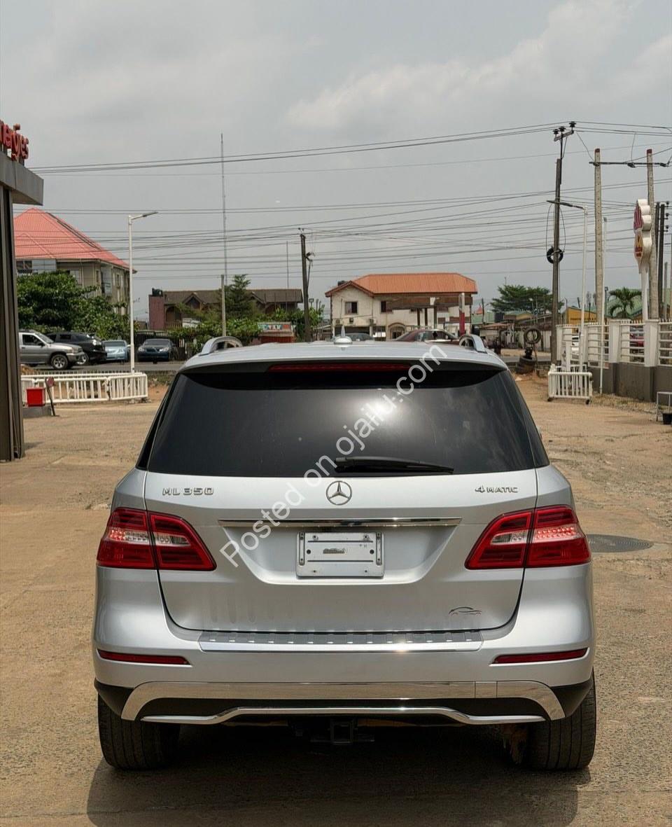 Mercedes ML350 2014: Flawless First Body, Full Options, Just Drive.