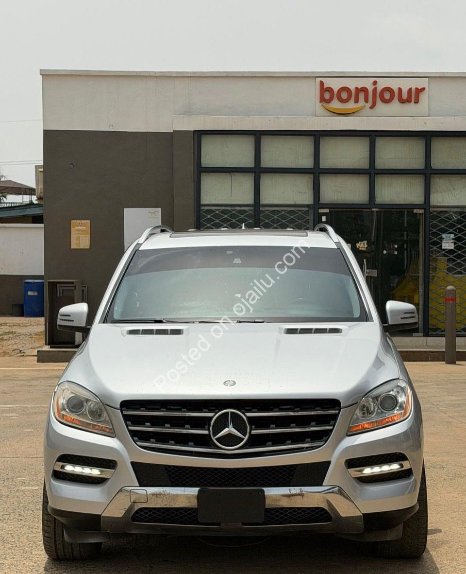 Mercedes ML350 2014: Flawless First Body, Full Options, Just Drive.