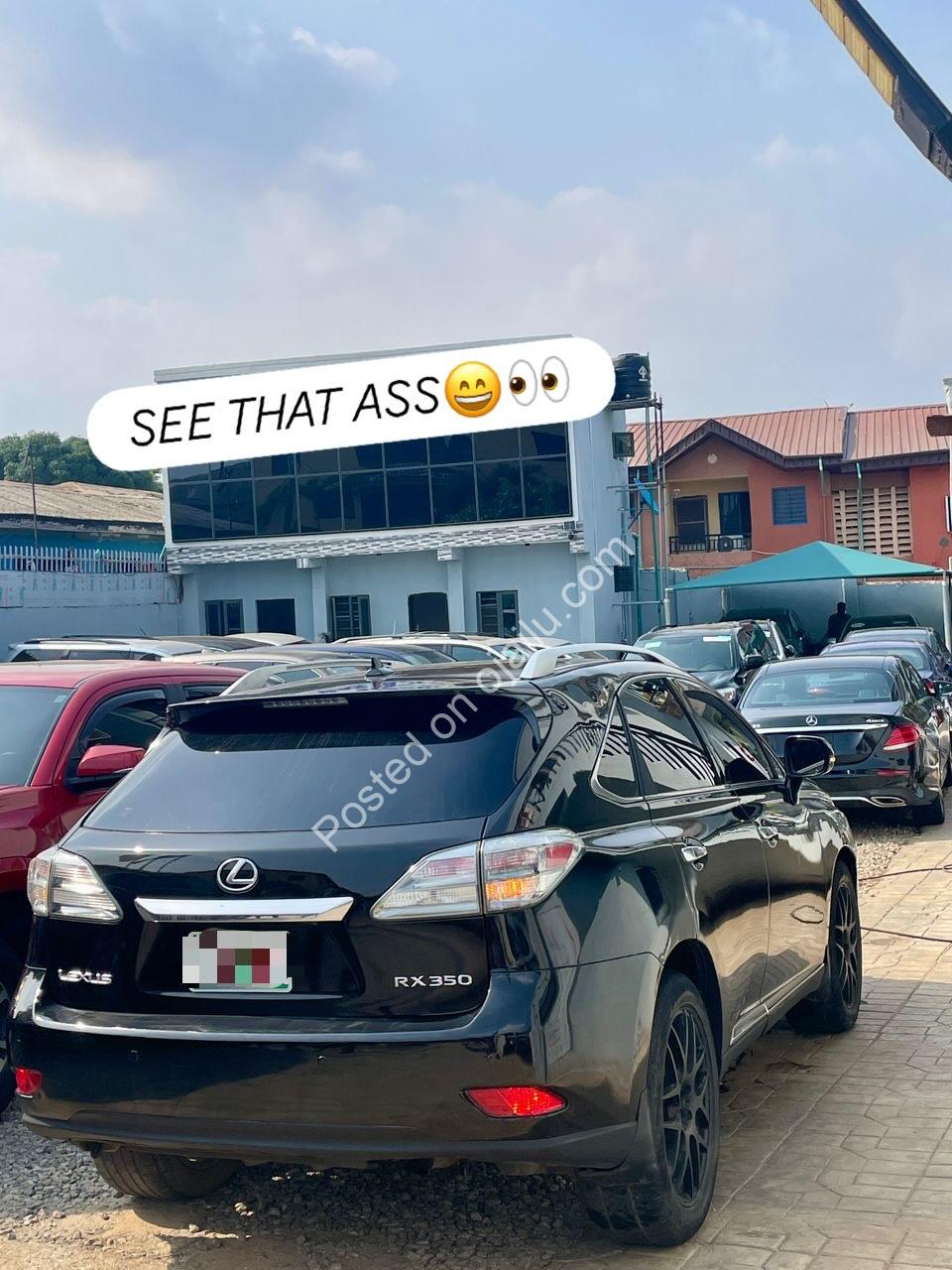 Head-Turning Lexus RX350: Full Option, Heads-Up Display