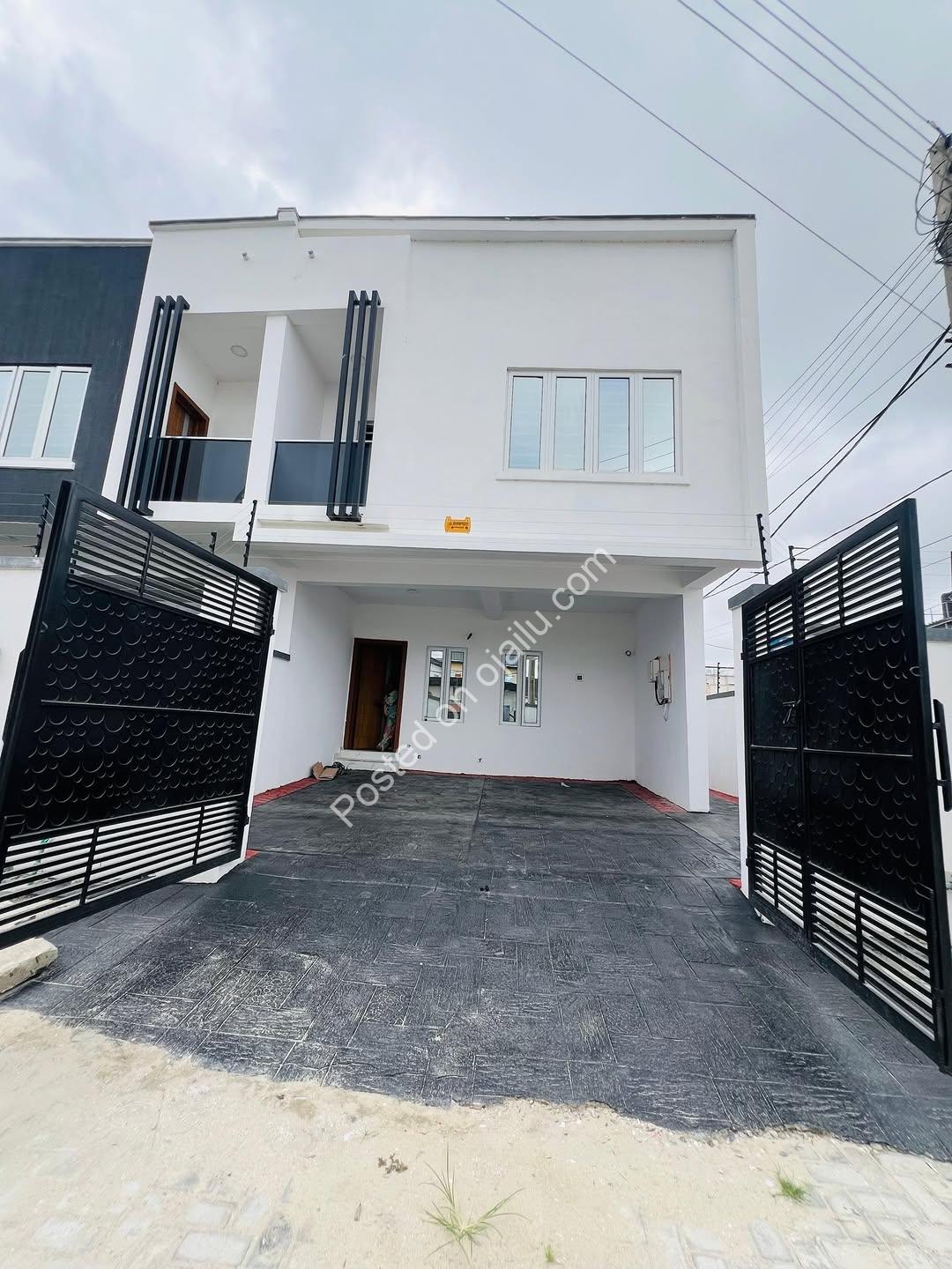 Exclusive 3-Bed Duplex in Ajah Lekki: 100M Net
