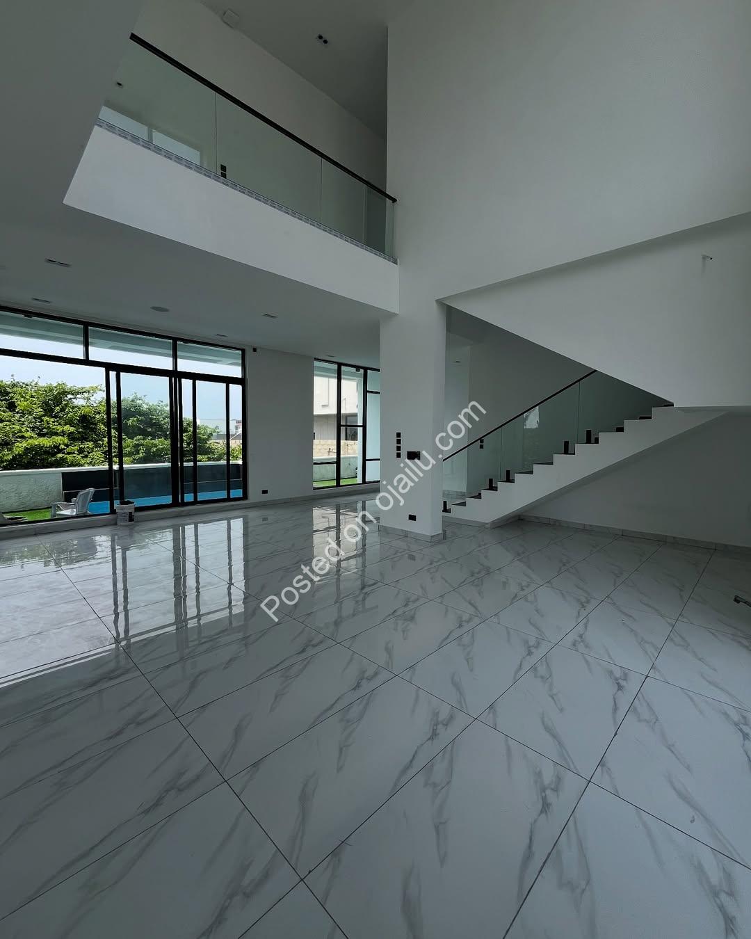 Lekki’s Ultimate 5-Bedroom Haven with Pool & BQ