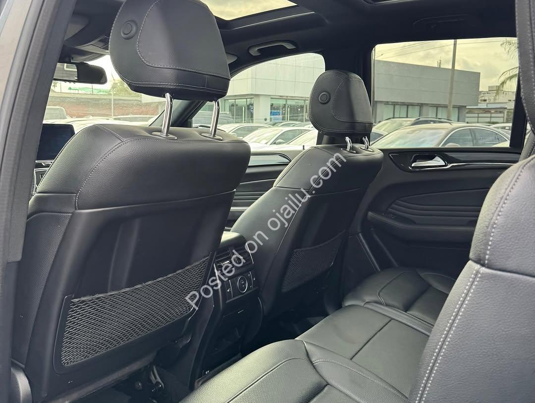 2017 GLE 43 AMG: Luxury Power & Massage Seats