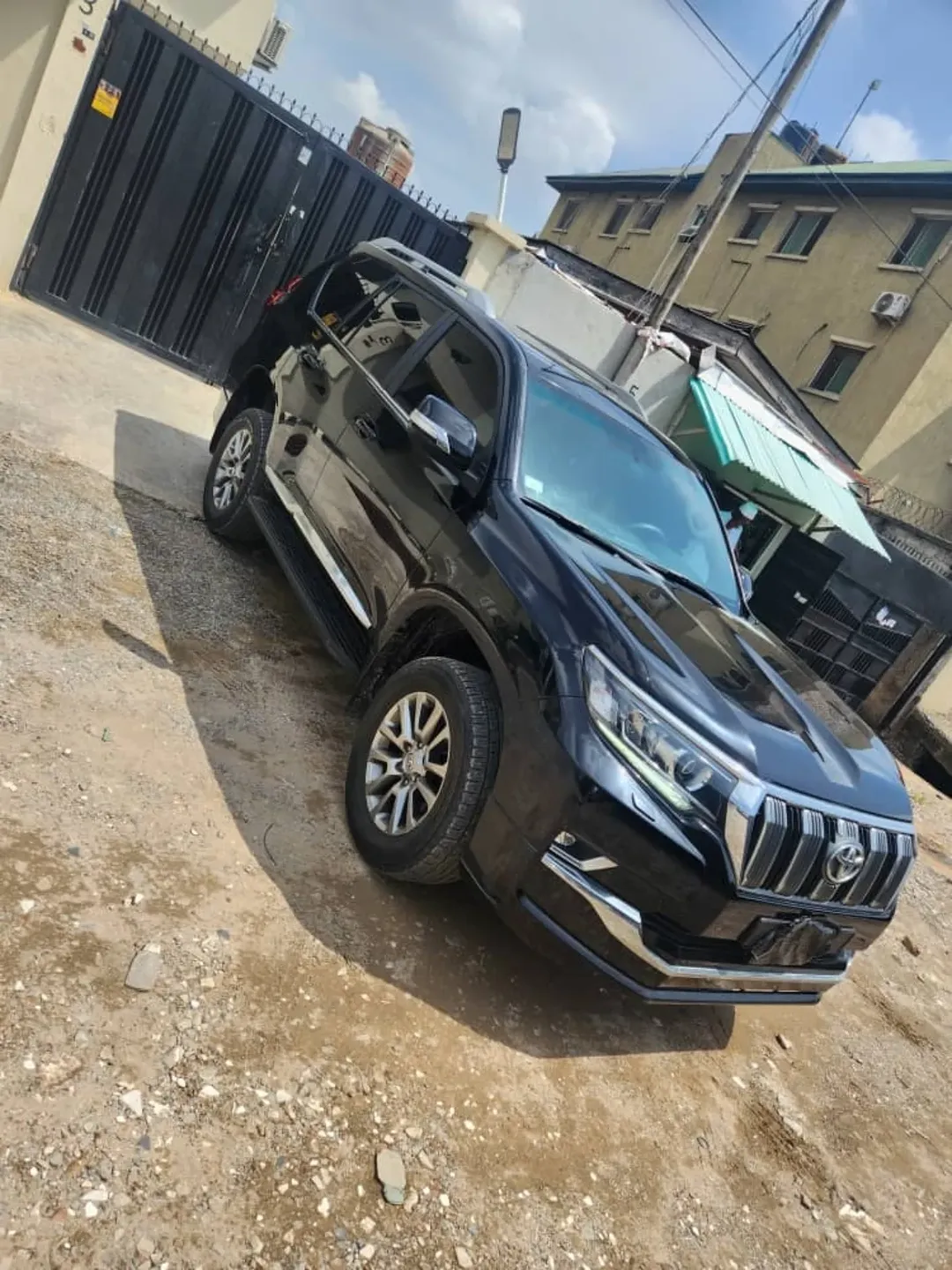 PRADO V6: 2020 – Like New, 75M Only!!!