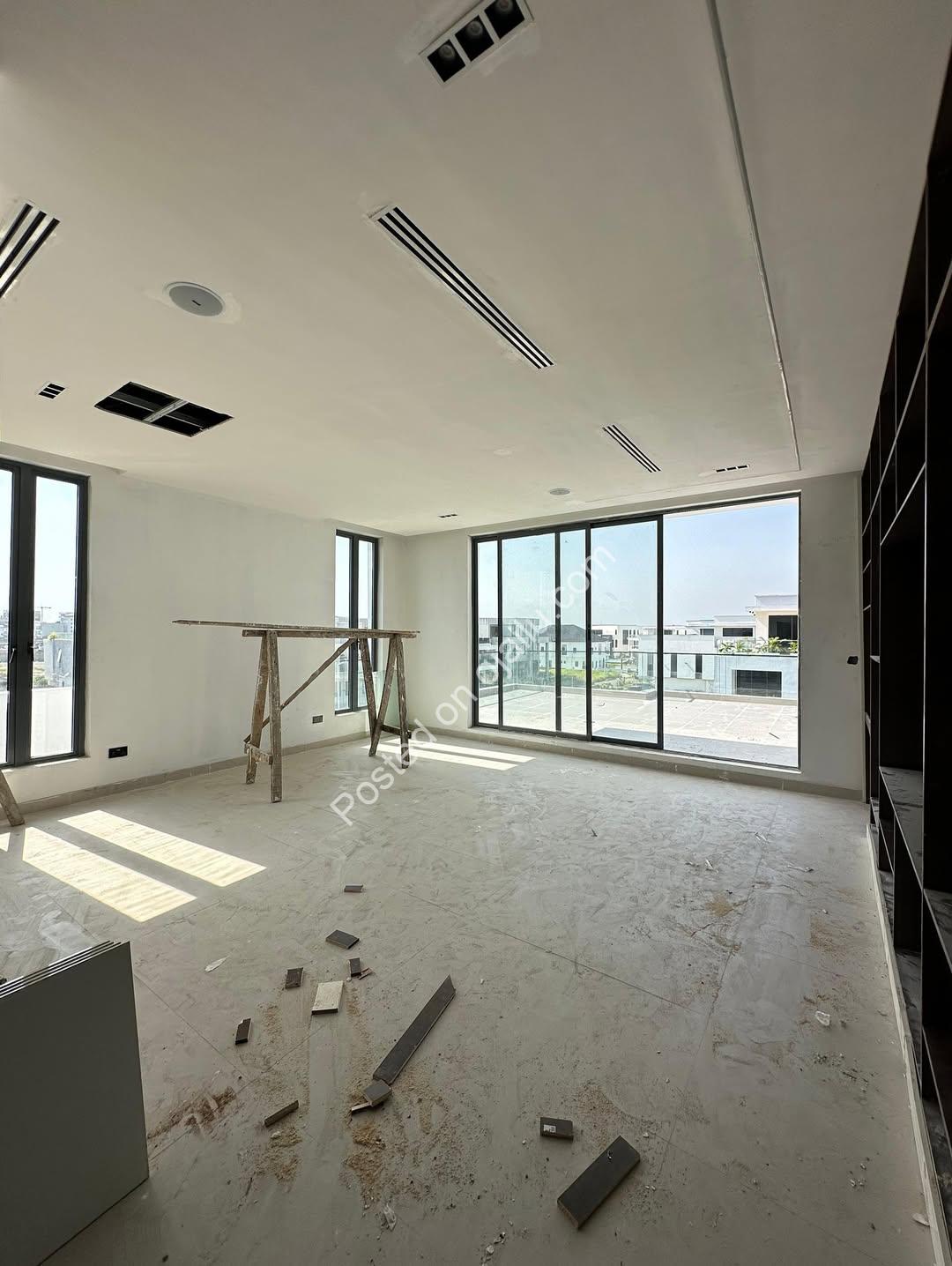 Ikate’s Elite 5-Bedroom Haven with Pool & Cinema