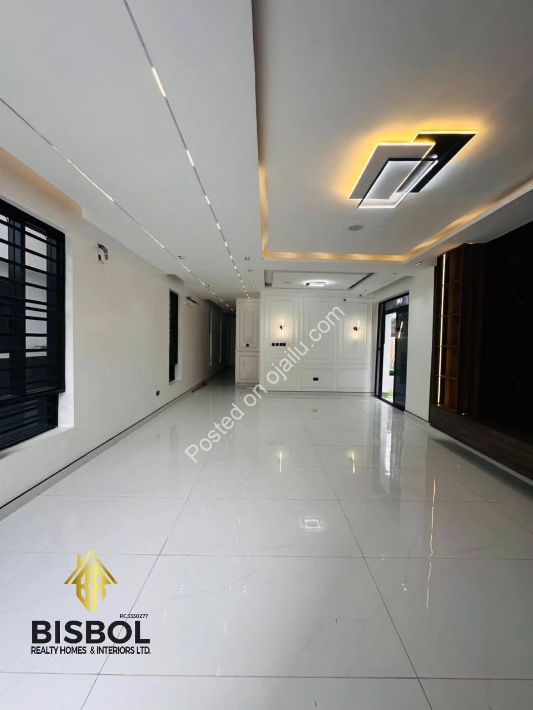 Lekki’s Ultimate 5-Bedroom Luxury Estate Home