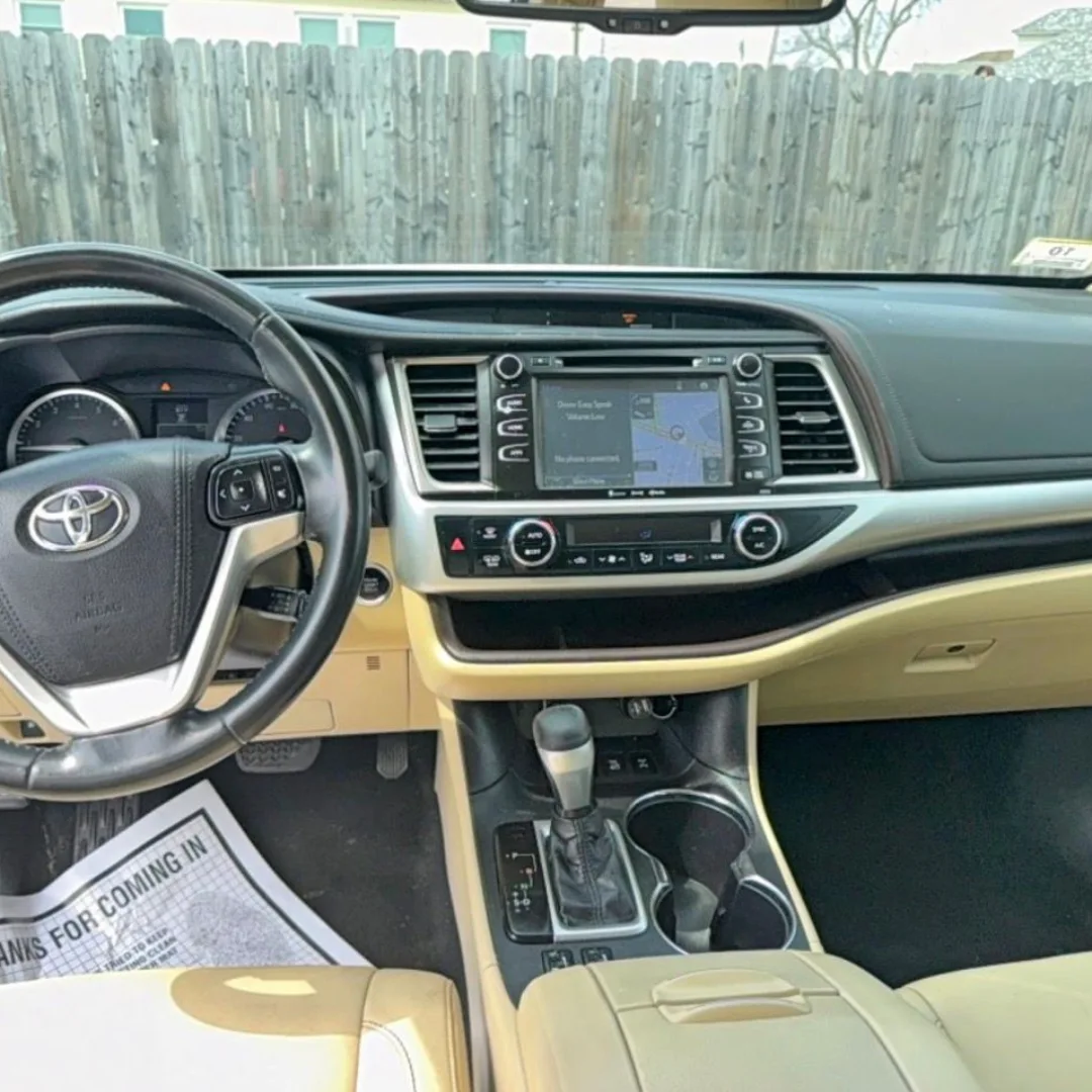 2016 Highlander: Luxury SUV, Unbeatable Price