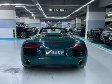 A V8 Convertible That Whispers Power