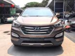 Luxury Hyundai Santa Fe: Panoramic Roof & Leather Interior