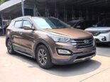 Luxury Hyundai Santa Fe: Panoramic Roof & Leather Interior