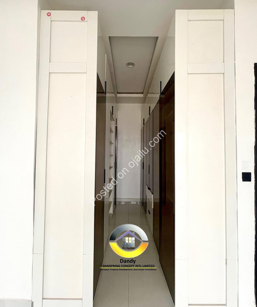 Lekki’s Newest 5-Bedroom Oasis with Pool