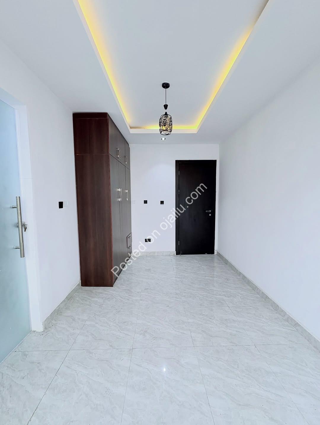 Ultimate 6-Bedroom Estate with Cinema & Pool in Ajah