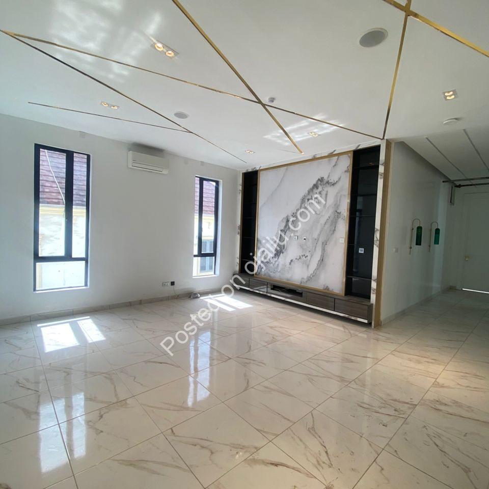 Opulent 5-Bedroom Haven with Pool & Cinema