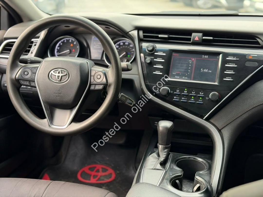 “Spotless 2018 Toyota Camry Sport – Own the Cleanest Ride in Lekki!”
