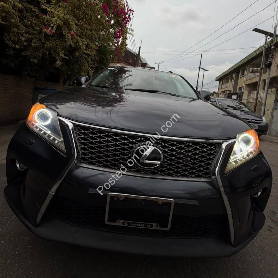 “Pristine 2011 Lexus RX350: Unmatched Luxury, Unbeatable Value”