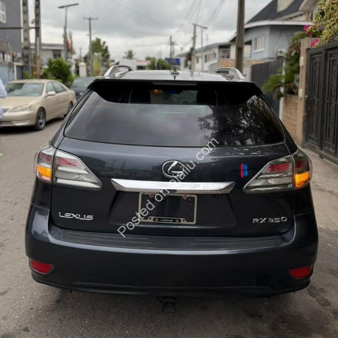 “Pristine 2011 Lexus RX350: Unmatched Luxury, Unbeatable Value”