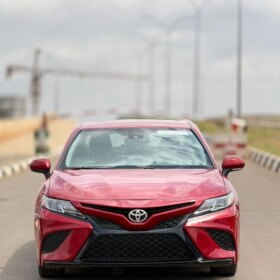 2019 Toyota Camry SE – Perfect & Ready to Drive