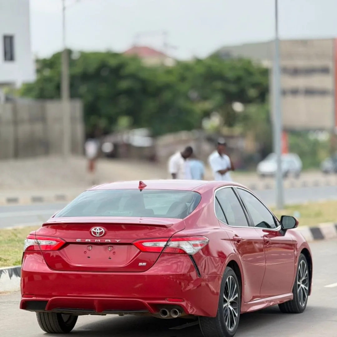 2019 Toyota Camry SE – Perfect & Ready to Drive