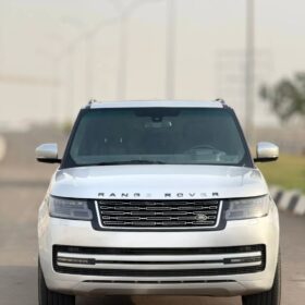 Luxury 2017 Range Rover: Perfect & Ready Now