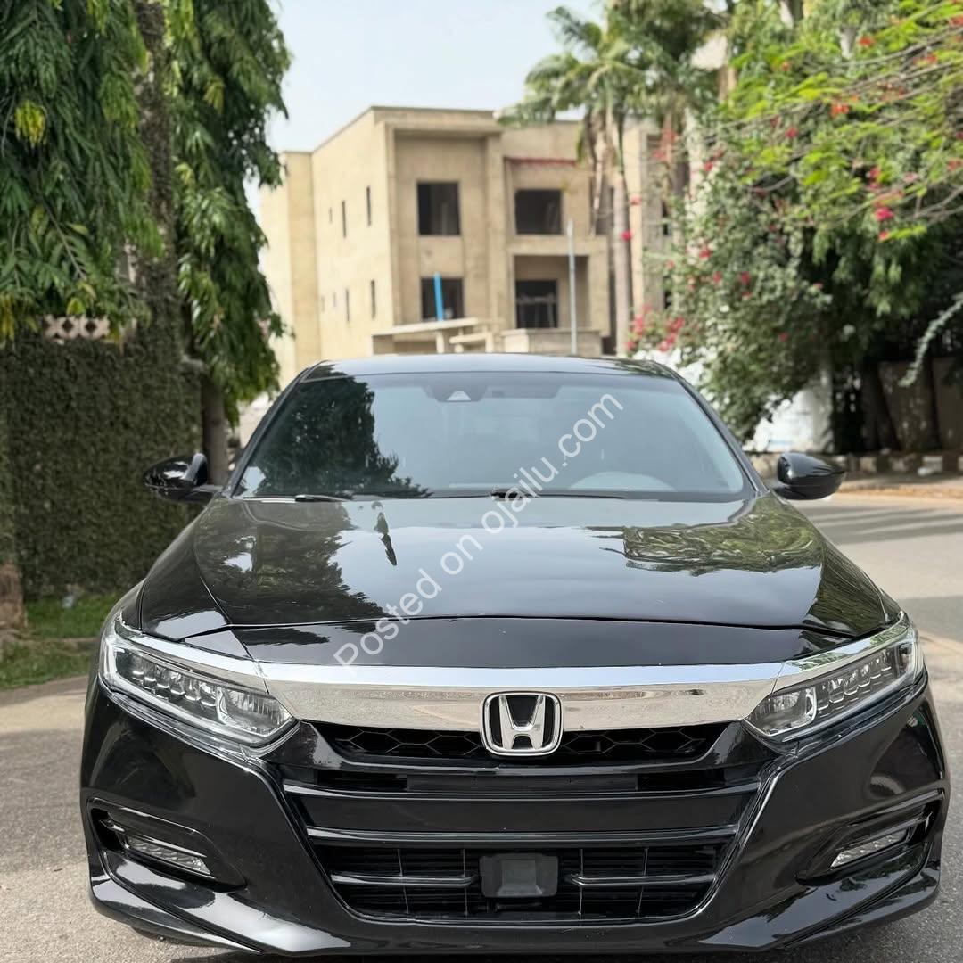 Sleek 2019 Honda Accord Sport: Luxury & Power for ₦23M