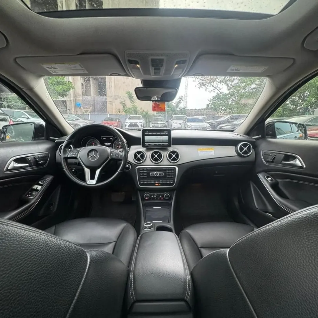 Luxury SUV: 2016 GLA250, Lavish & Ready