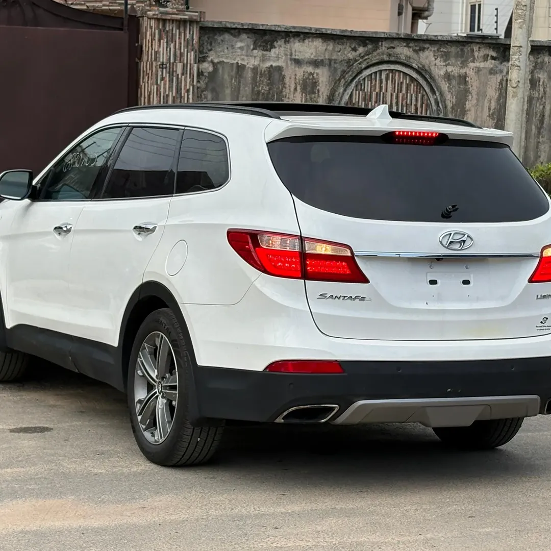 Luxury Panoramic SUV – Accident-Free & Keyless Start