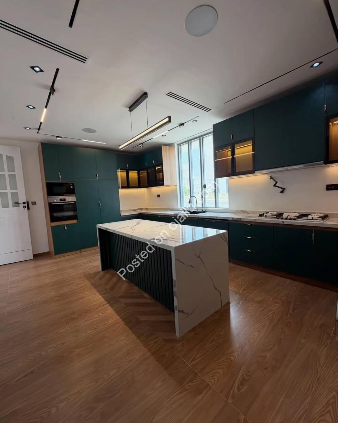 5-Bed Smart Duplex: Cinema, Pool & Elevator