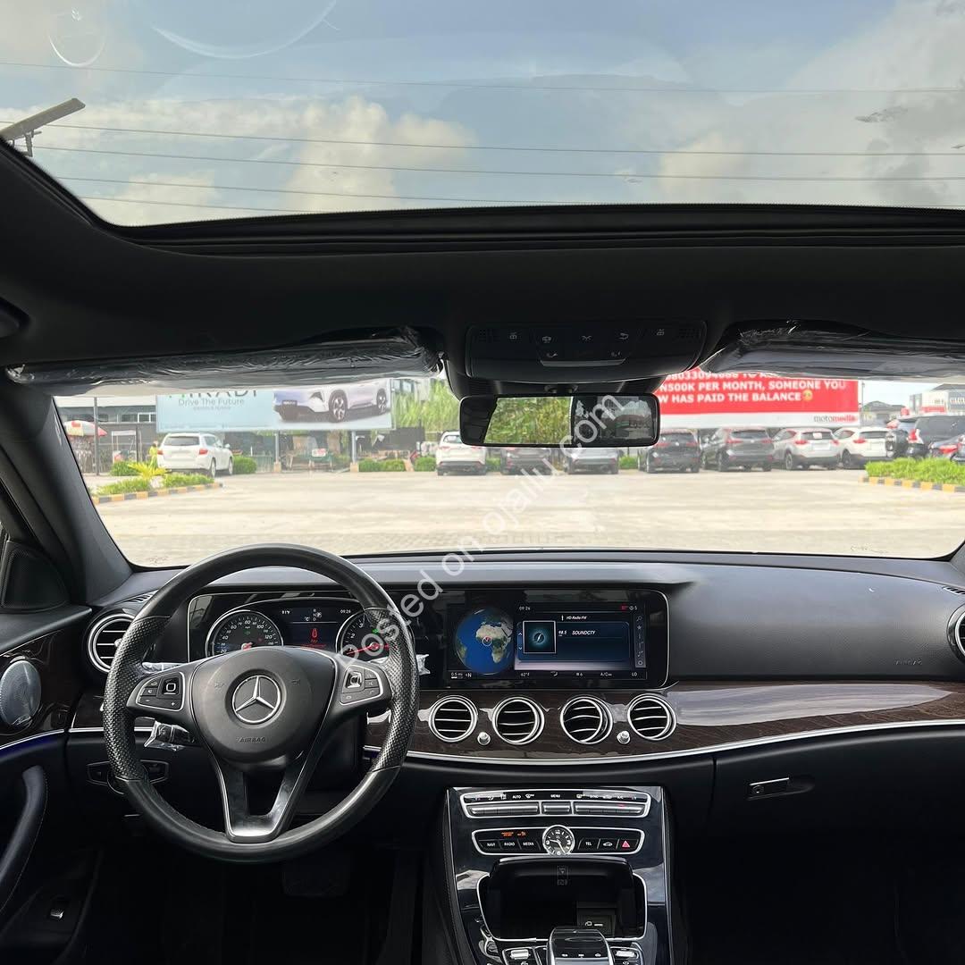 Executive Luxury: 2016 E300 w/ Massage Seats & 360° Cam