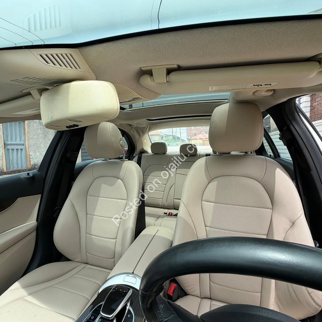 Drive Luxury Home: 2016 C300, Full Options, Pano Roof!