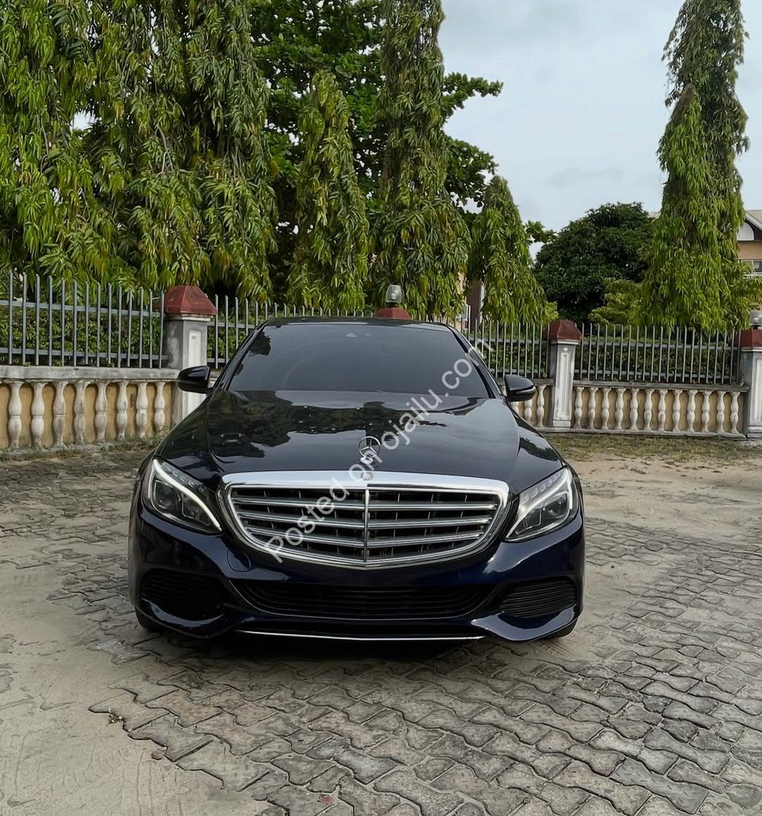 2016 Mercedes C300: Panoramic Luxury in Lagos
