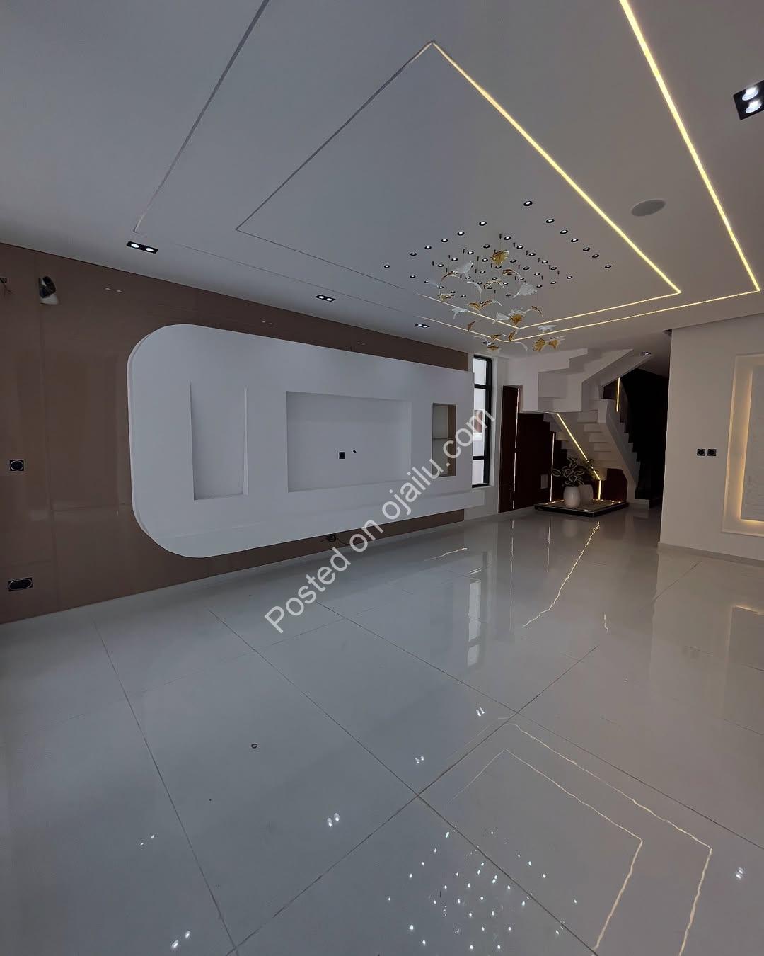 5-Bedroom Haven in Chevron: Luxury Living Awaits