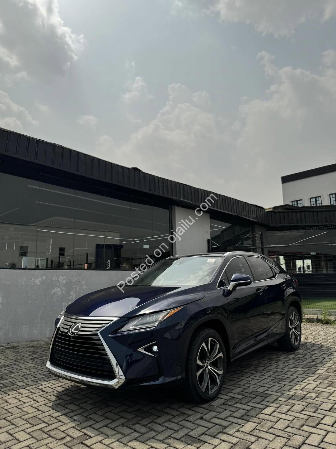 Luxury 2018 Lexus RX350: Panoramic Roof & 360 Camera