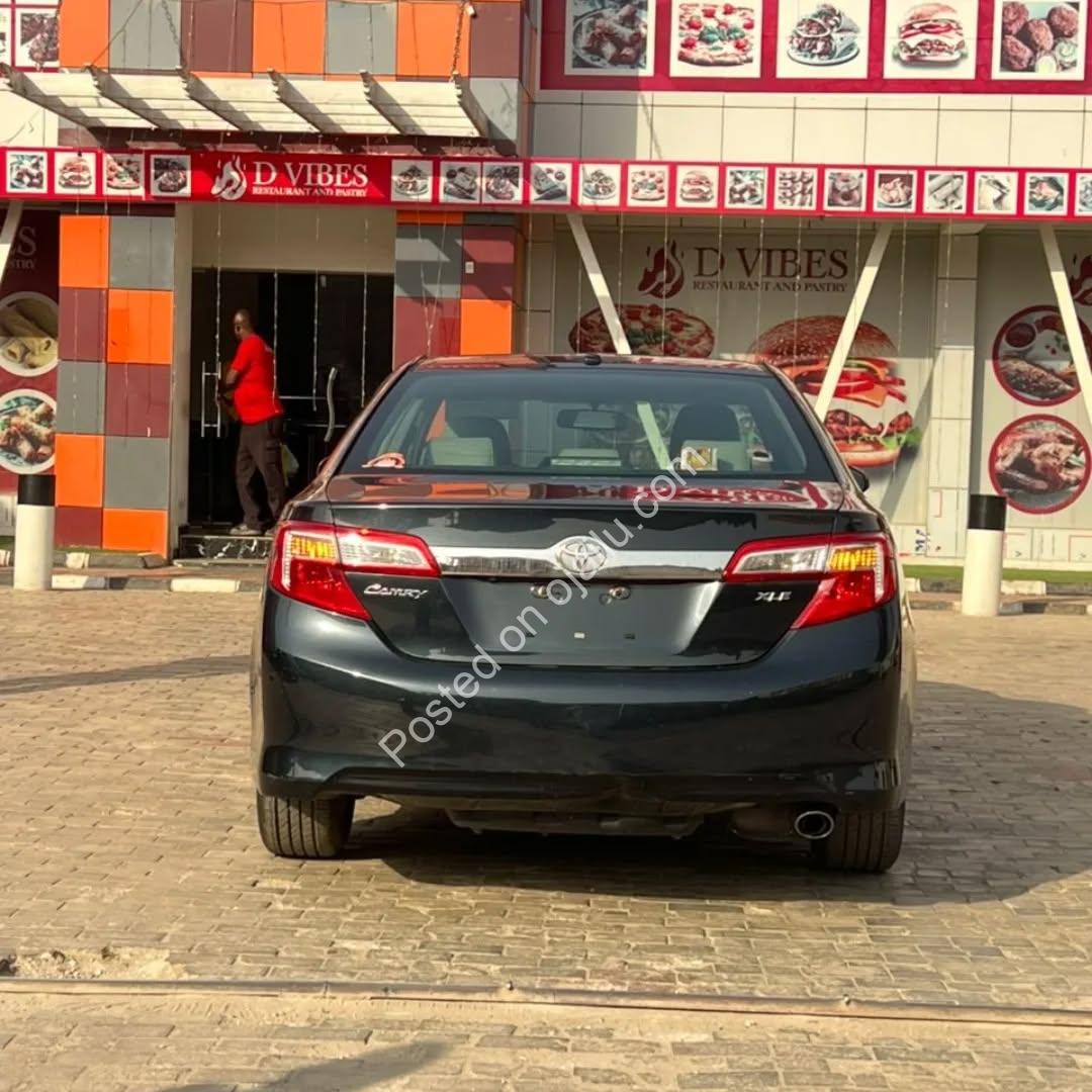 2013 Camry XLE: Luxury Loaded, Priced to Sell