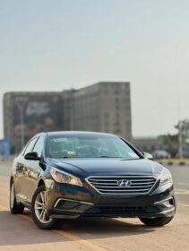 2015 Toyota Camry SE: Distress Sale