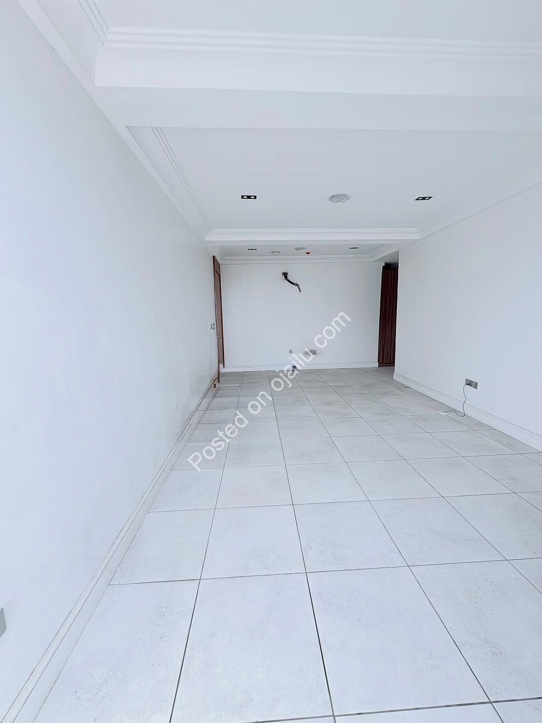 Stunning 3-Bed Terrace Duplex in Prime Ikota