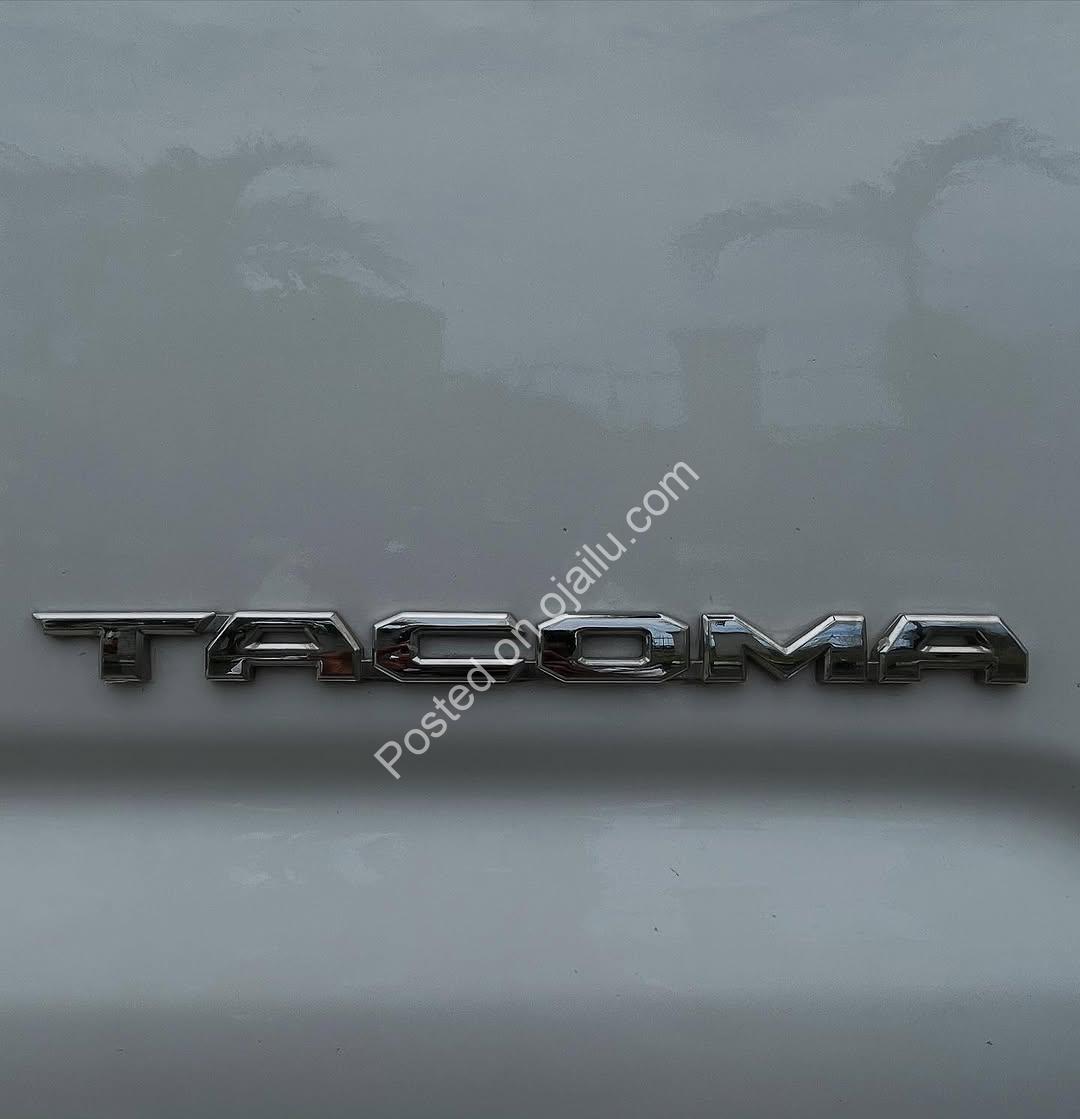 2018 Imported Toyota Tacoma SR5 – Unleash Adventure Now