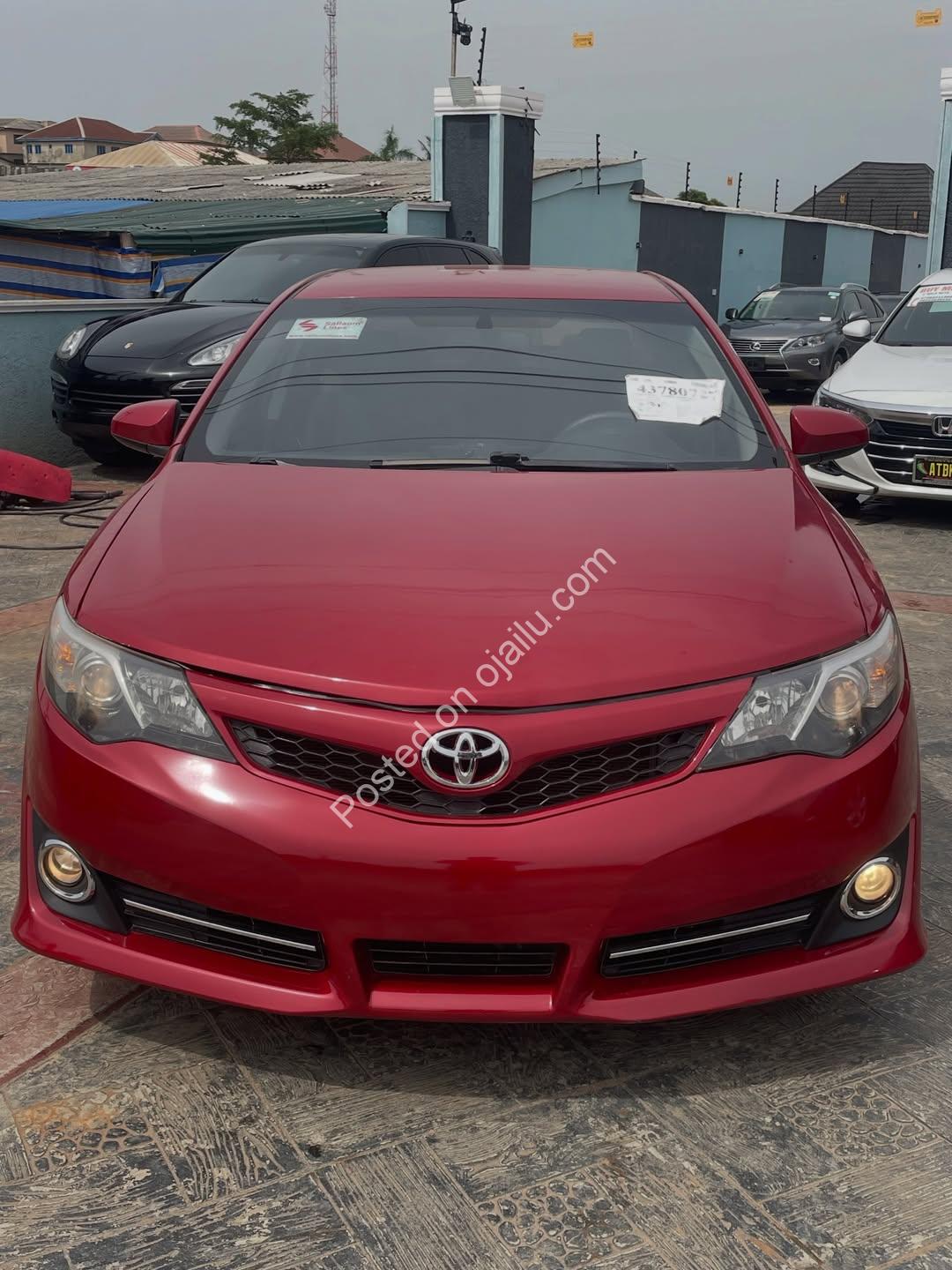 2013 Toyota Camry: Accident-Free & Ready for Lagos