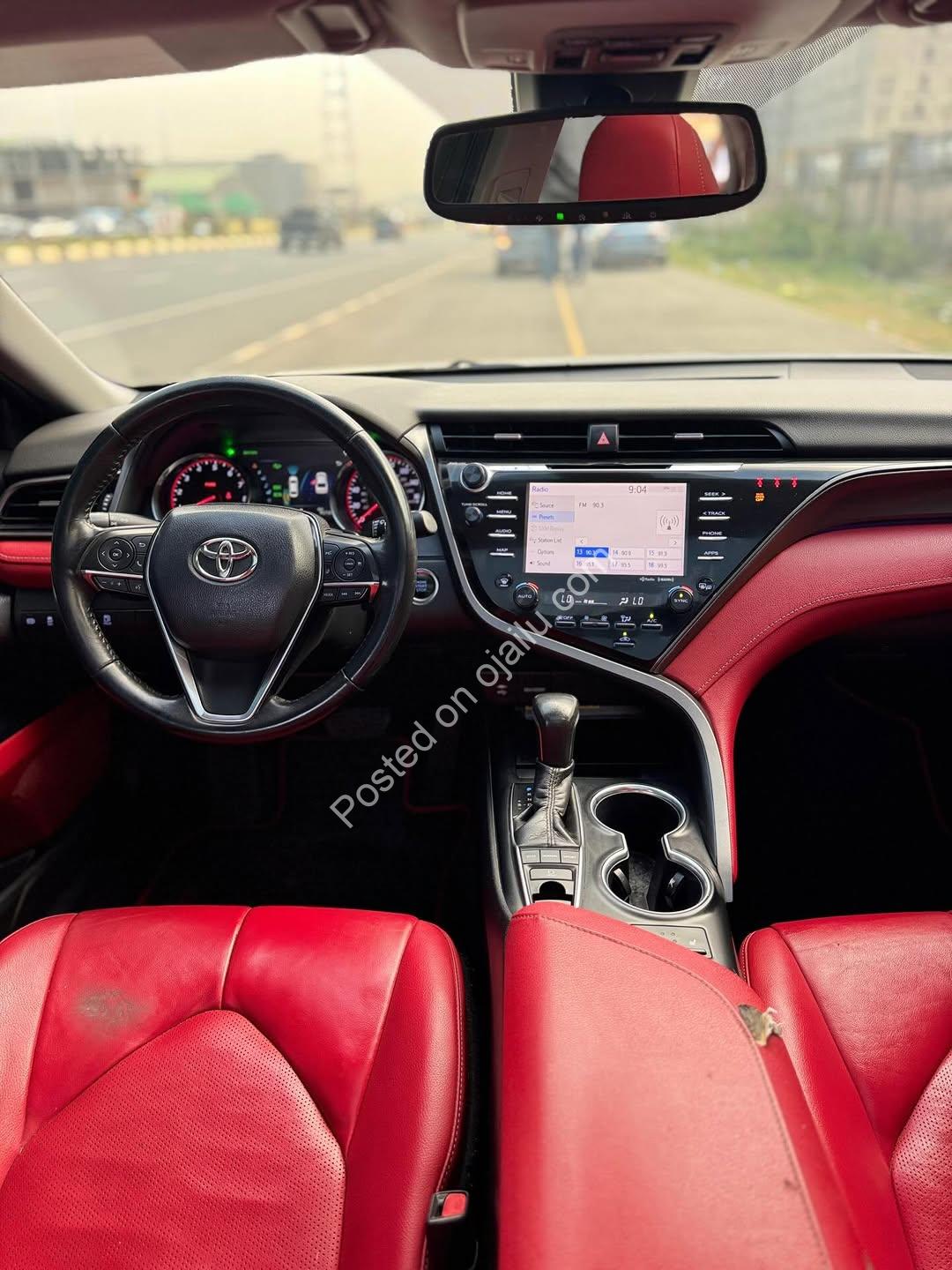 2020 Toyota Camry XSE: Luxury & Power, ₦34M