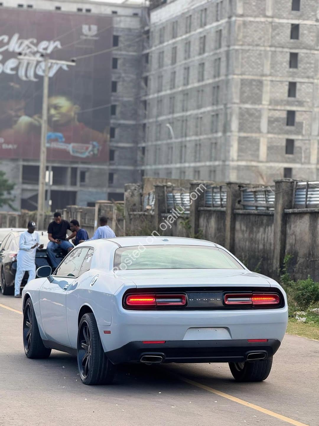 Head-Turning   2015 Dodge Challenger – Muscle & Power