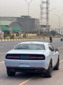 Head-Turning   2015 Dodge Challenger – Muscle & Power