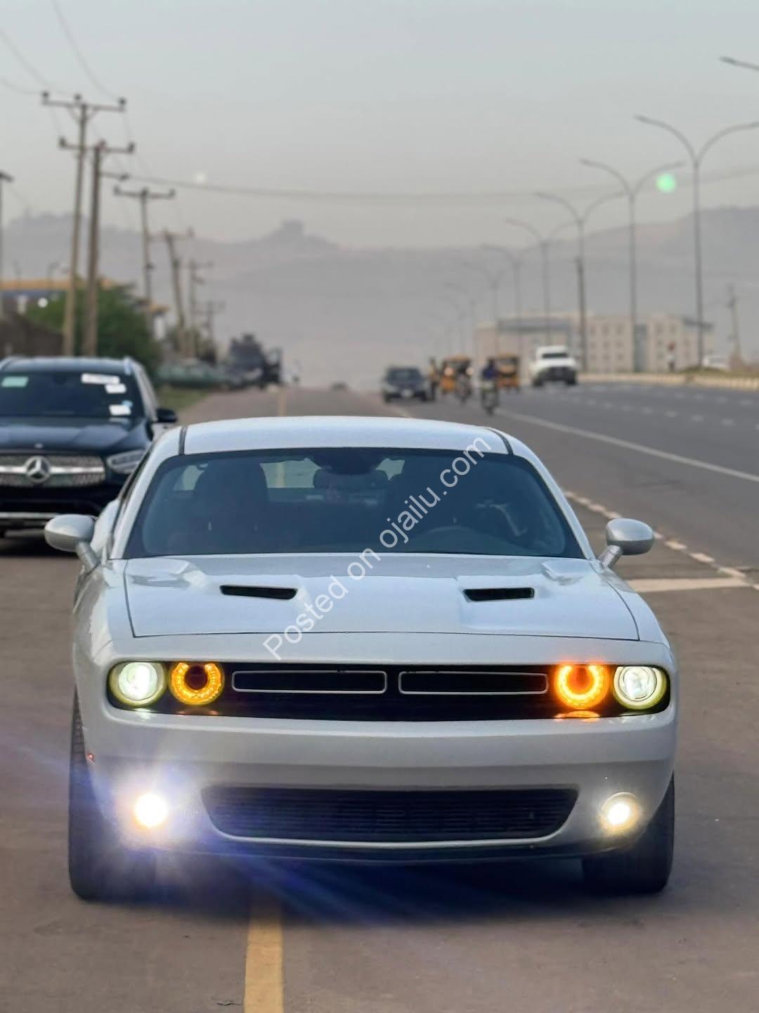 Head-Turning   2015 Dodge Challenger – Muscle & Power