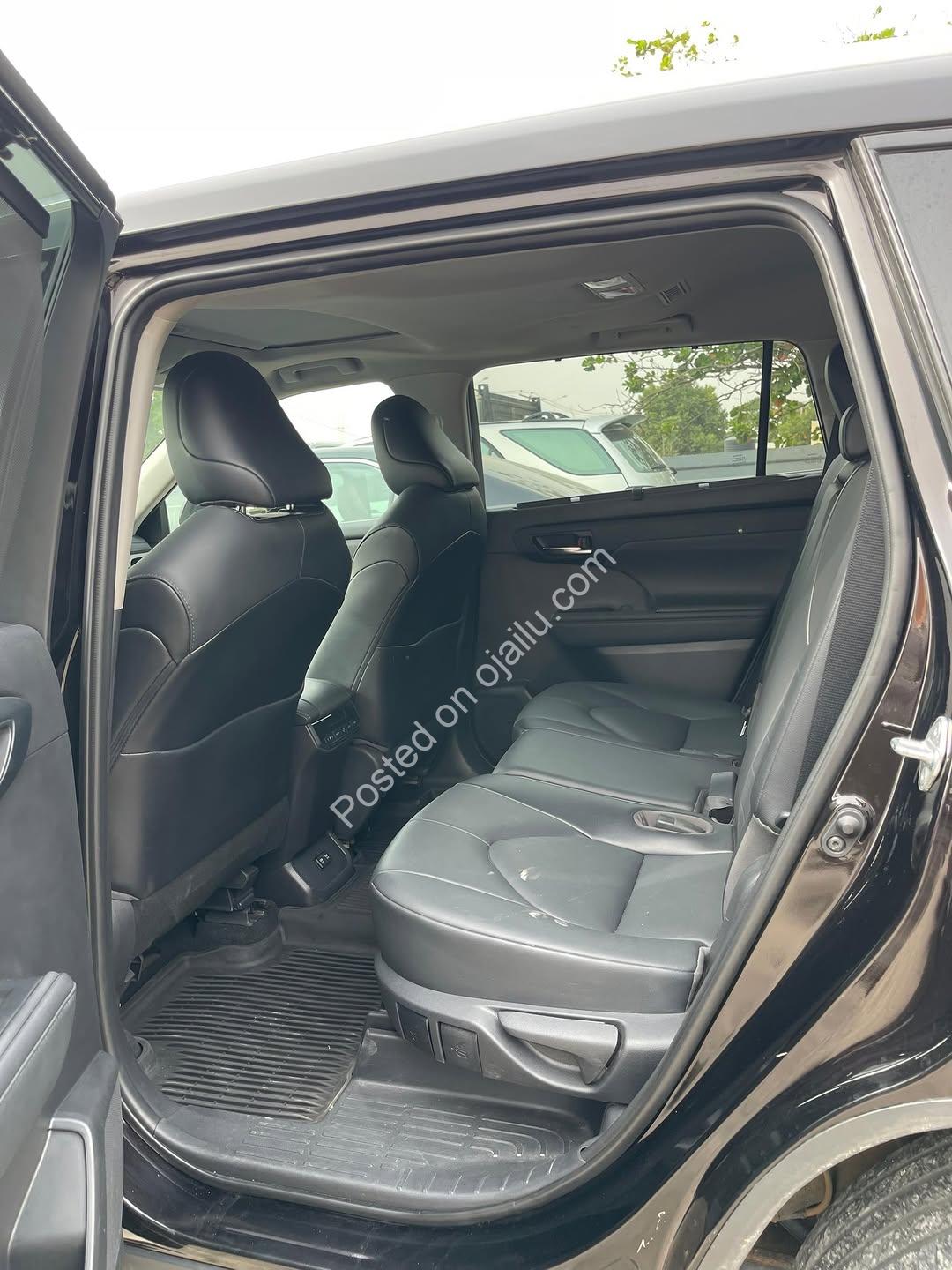 Toyota Highlander XLE V6: Luxury & Power, Priced at ₦58M