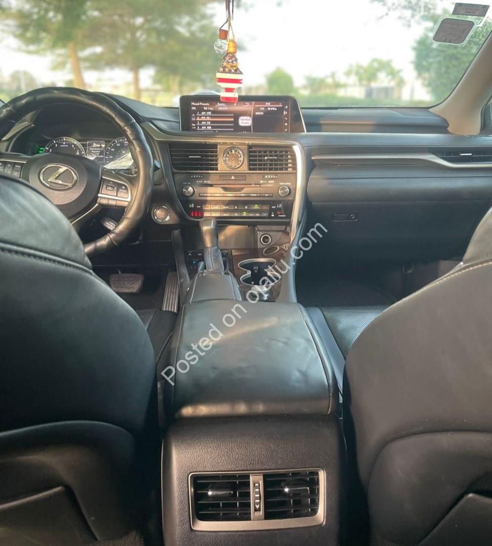 Luxury Toyota Venza: 22M Naira Only