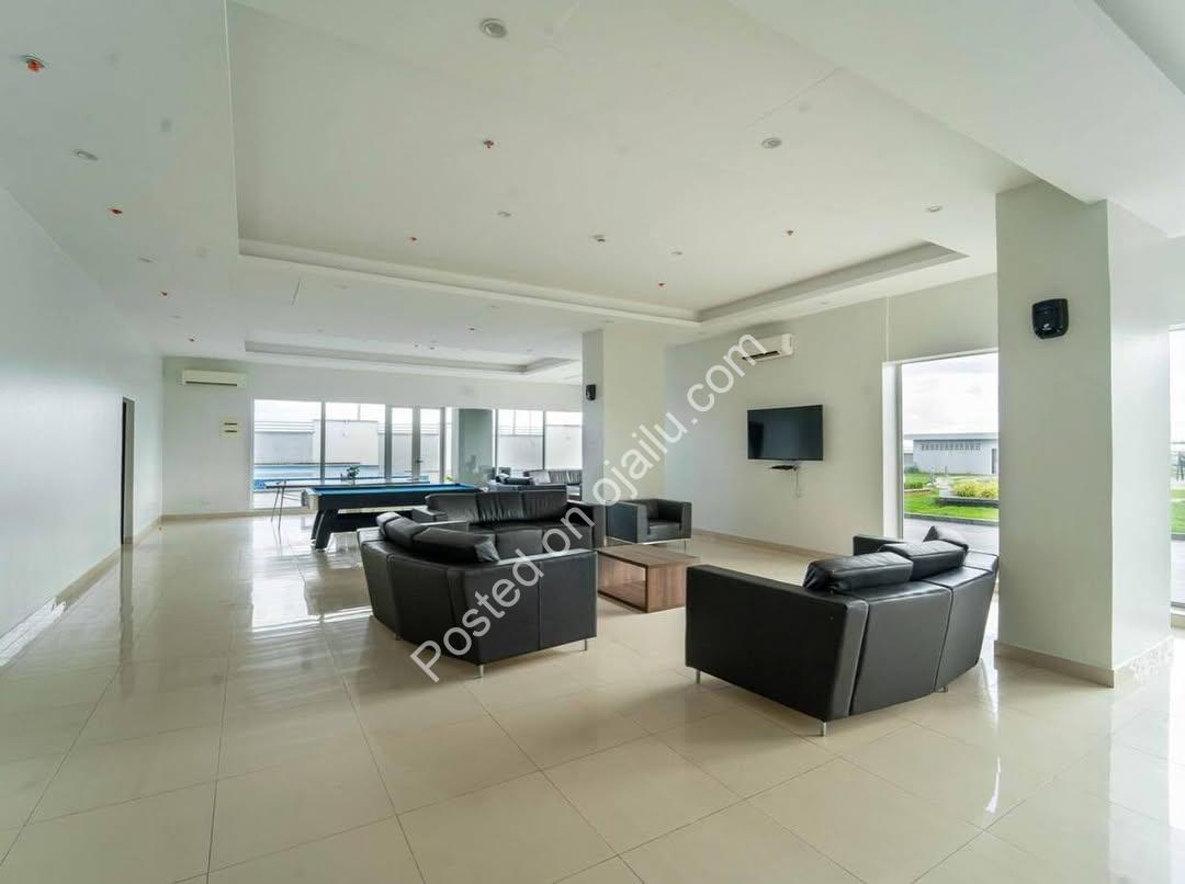 Lagos Oceanfront Haven: 2-Bedroom Luxury with Pool & Tennis