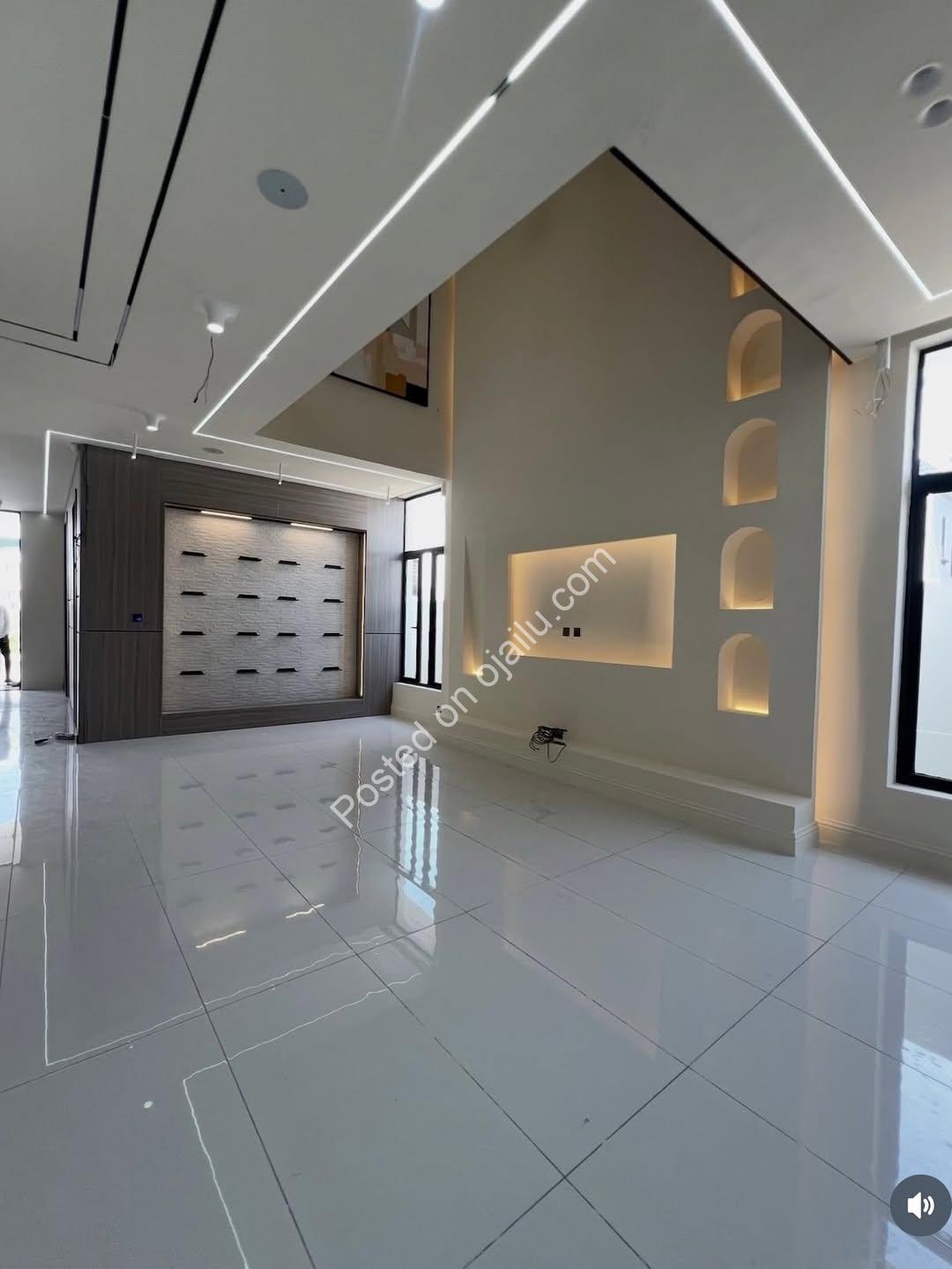 Lekki’s Ultimate 5-Bedroom Smart Estate Masterpiece