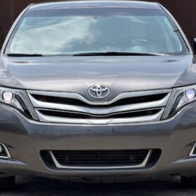 2014 Toyota Venza: Panoramic Roof