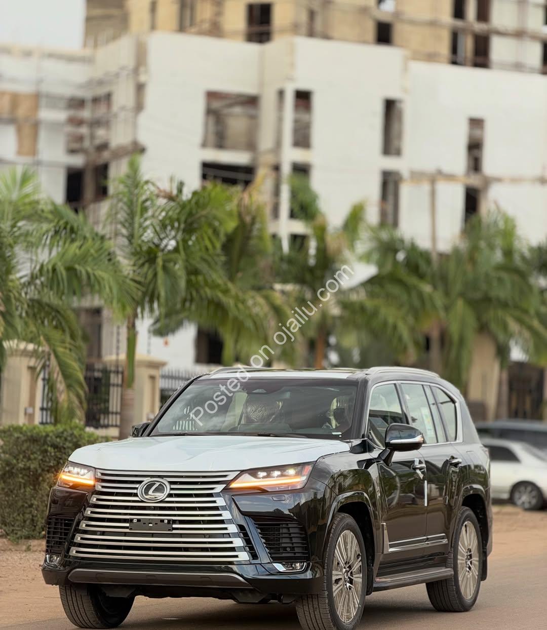 2026 Lexus LX 700h: Hybrid Power, VIP Luxury