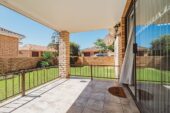 Family Haven: Spacious 2-Bed with Garden & Fireplace