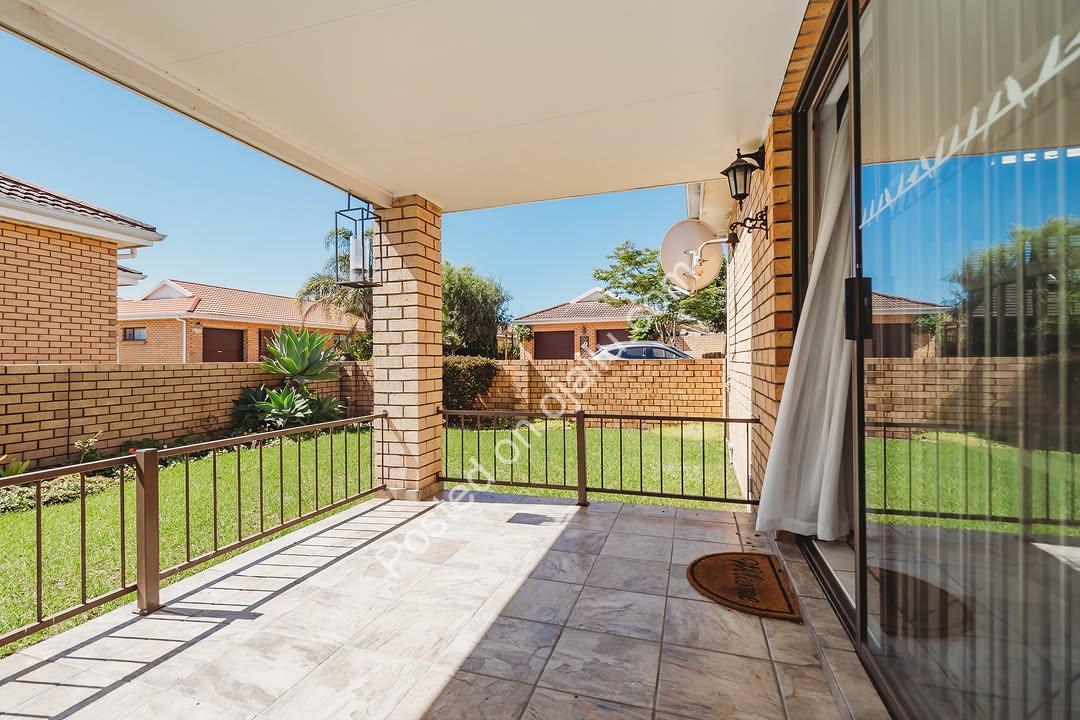 Family Haven: Spacious 2-Bed with Garden & Fireplace