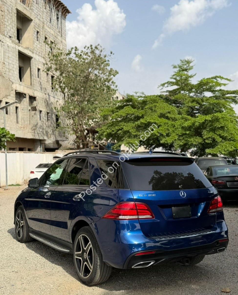 Driven by Distinction: 2018 Mercedes GLE350 4MATIC