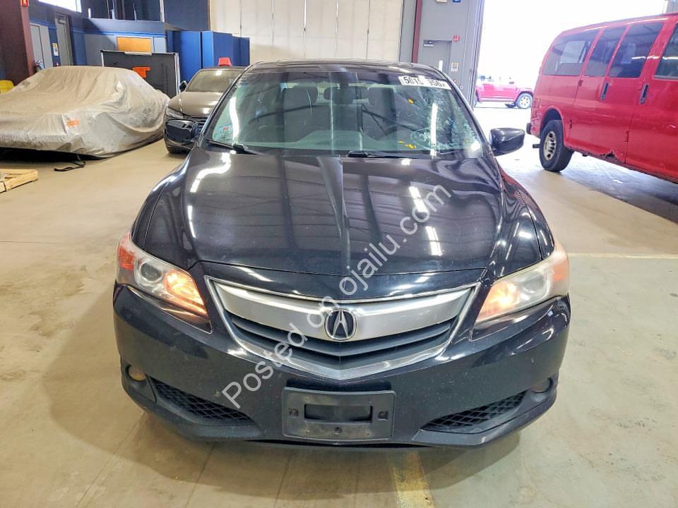 2013 Acura ILX Premium: Premium Ride, Smart Price.